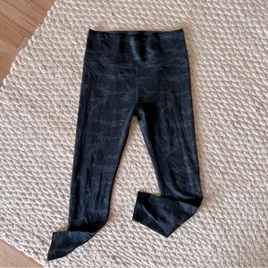 Vuori Clean Elevation Legging Camo